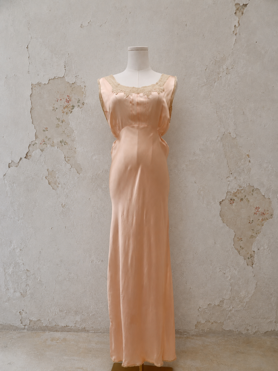 1930s Gracette Peach Bias-Cut Satin Gown with Lace Appliqué