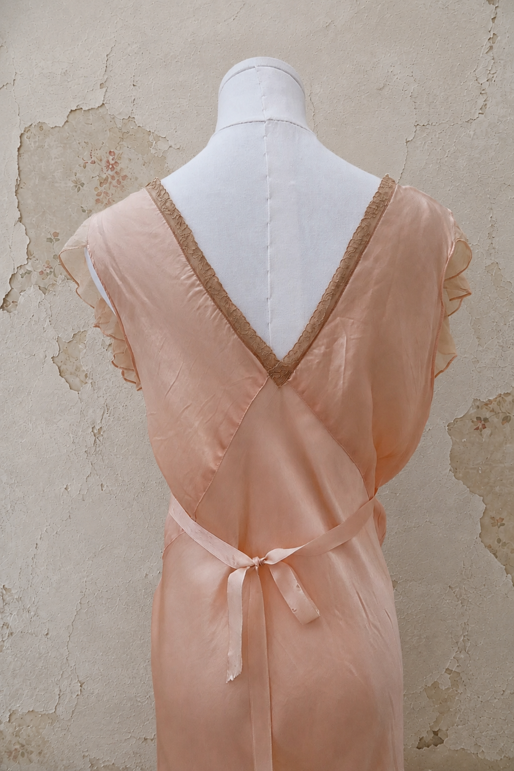 1920s Peach Antique Silk Satin Floor-Length Gown with Chiffon Bodice & Lace Trim